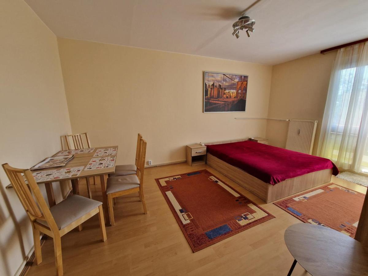 Appartamento Casa Cristina Pécs Esterno foto