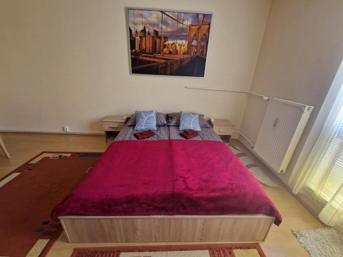 Appartamento Casa Cristina Pécs Esterno foto